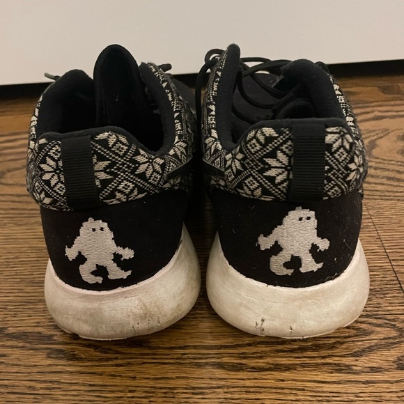 Nike Roshe Winter Yeti Fleece - Picture 5 of 6